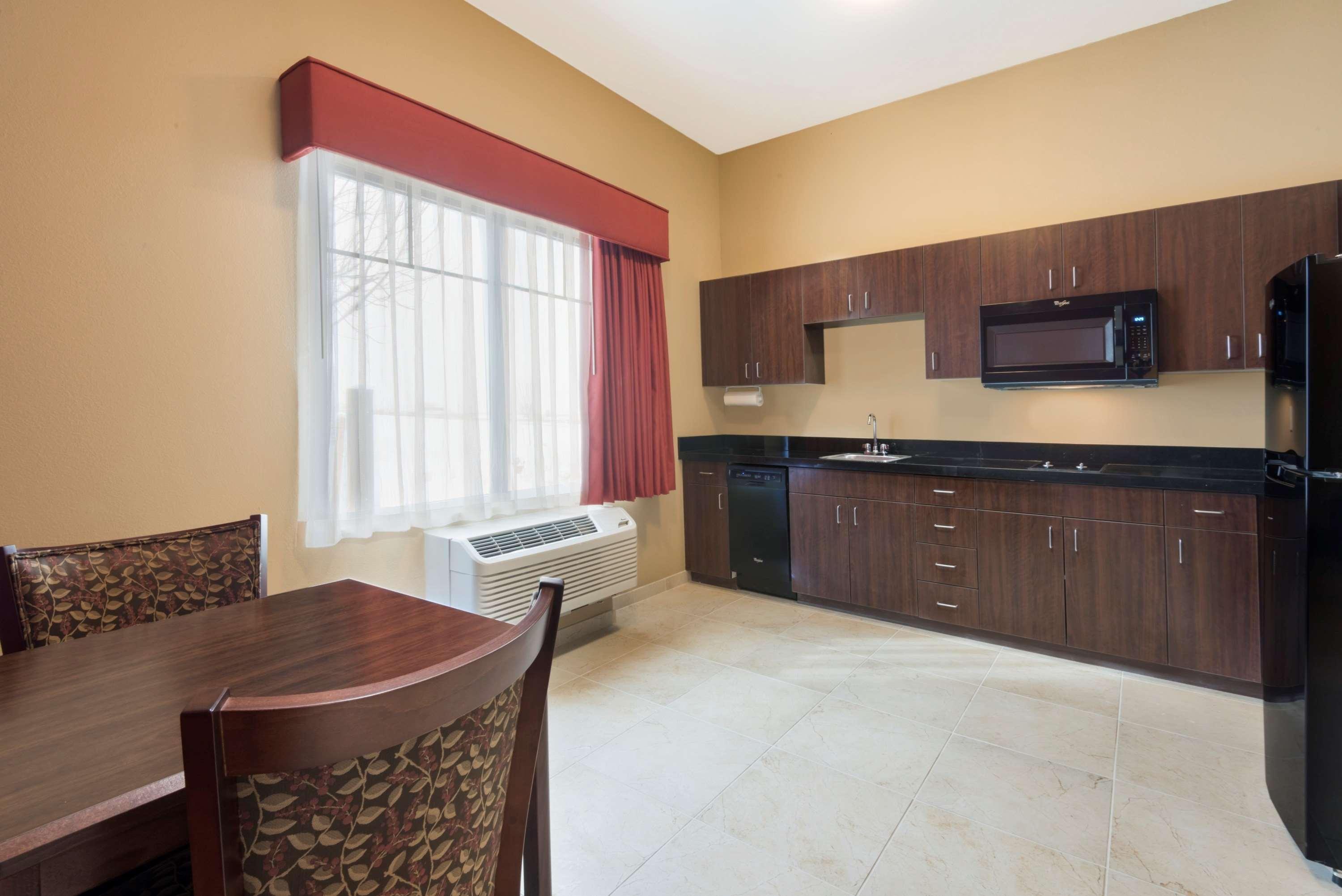 Best Western Plus Hudson Hotel & Suites Экстерьер фото