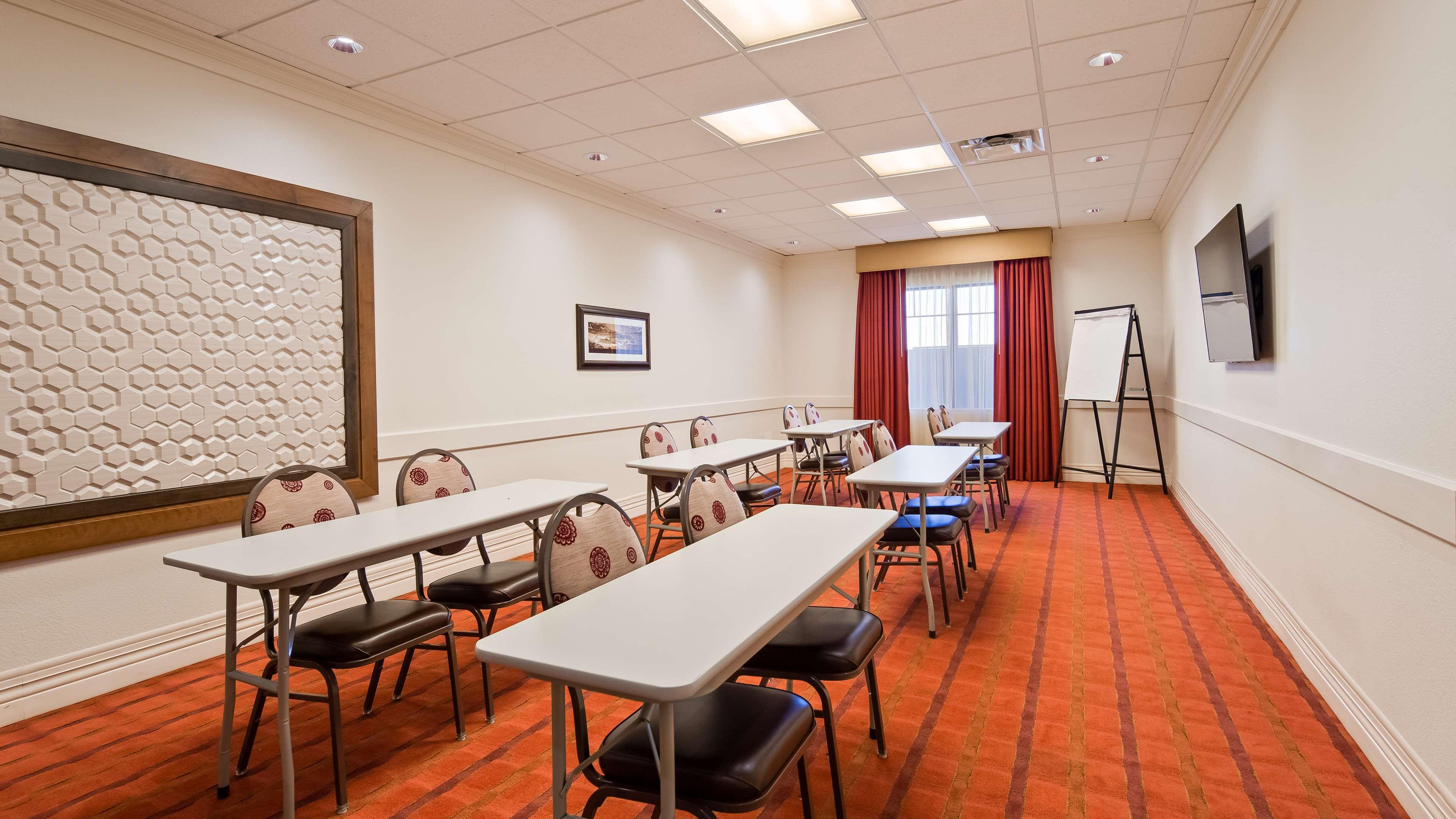 Best Western Plus Hudson Hotel & Suites Экстерьер фото